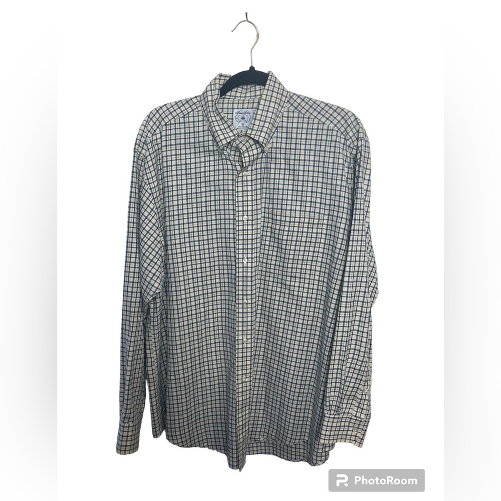 Brooks Brothers blue plaid long sleeve button down shirt. Medium